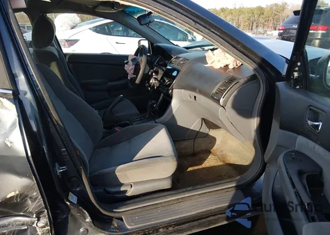 2006 Honda Accord 2.4 Lx z USA, uszkodzony, nr VIN 1HGCM56476A172653